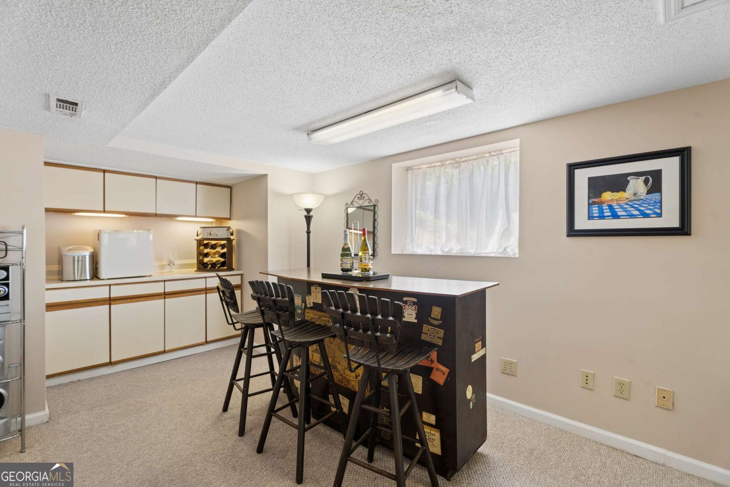 919 Bradford LN