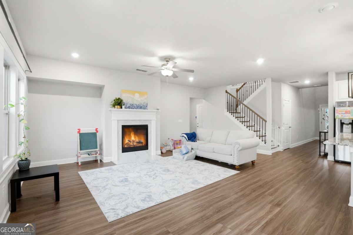610 Stately DR