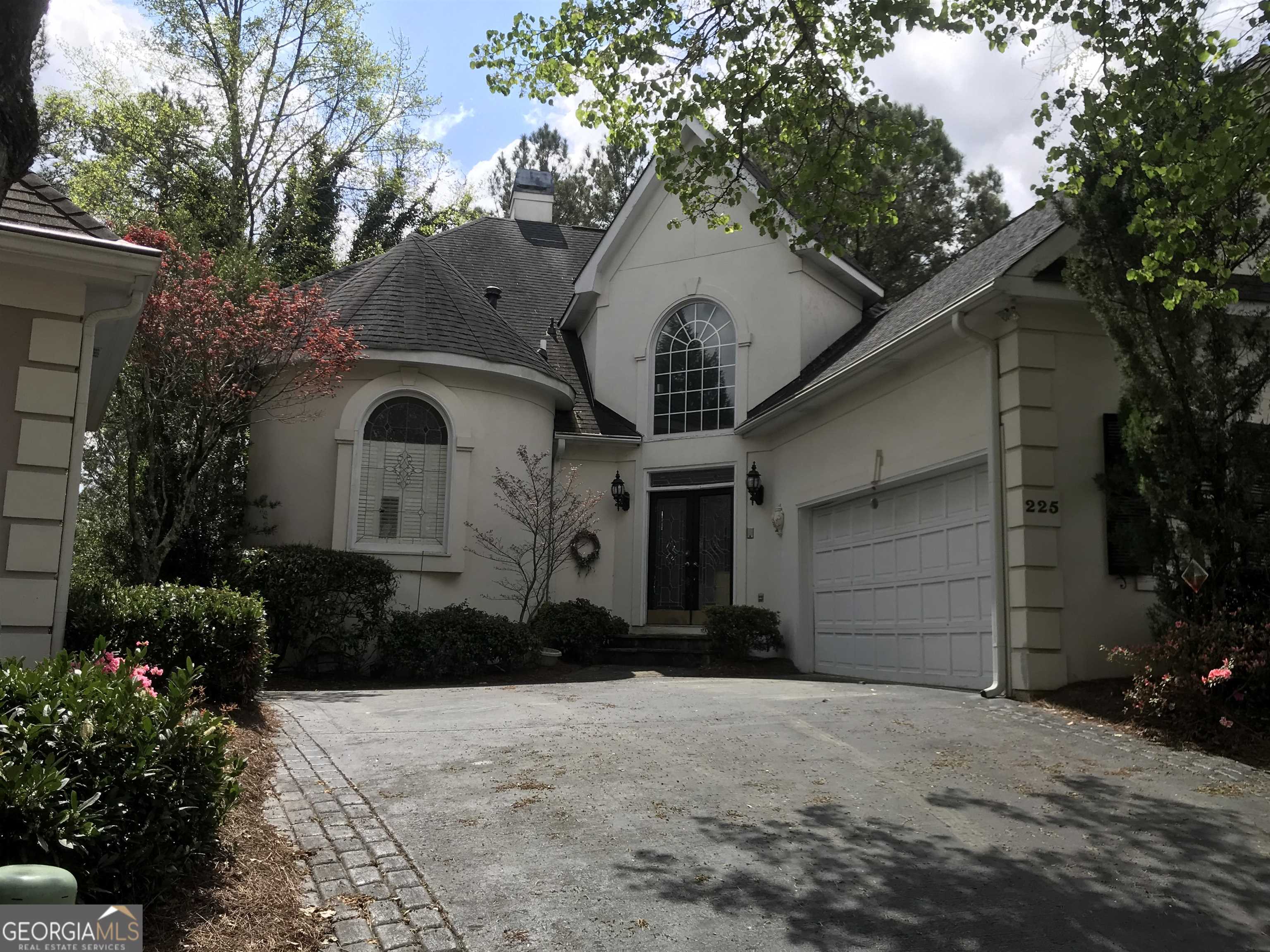 Overlapping showing are on Wednesday afternoon. We only show on Wednesday afternoons unfortunately. We have to do overlapping showings to accomodate the traffic DO NOT CALL HOMEOWNER! This is an active listing. Do not call agent. Text agent at 678-520-0563 and ask for the Brassy Video! OWNER OCCUPIED!! The square footage numbers on public record wrong and missing the finished basement!