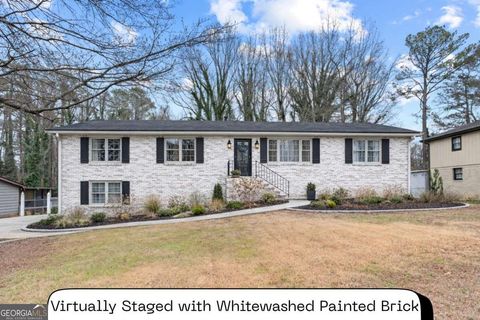 Photo of 2910 Dara Drive, Marietta, GA 30066 (MLS # 10674323)