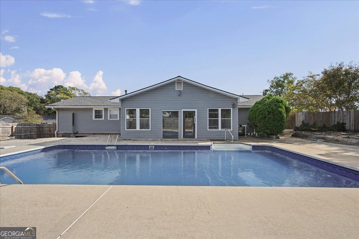 2293 Briarwood CIR SW