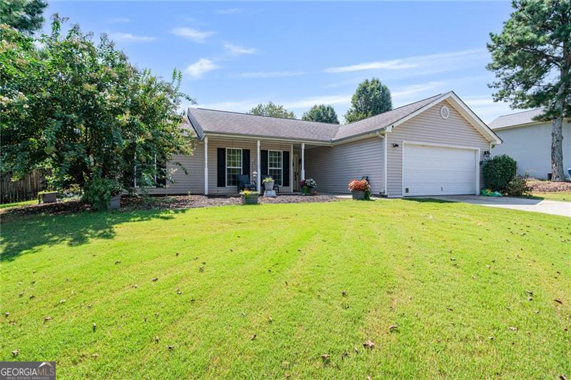 443 Robins WAY