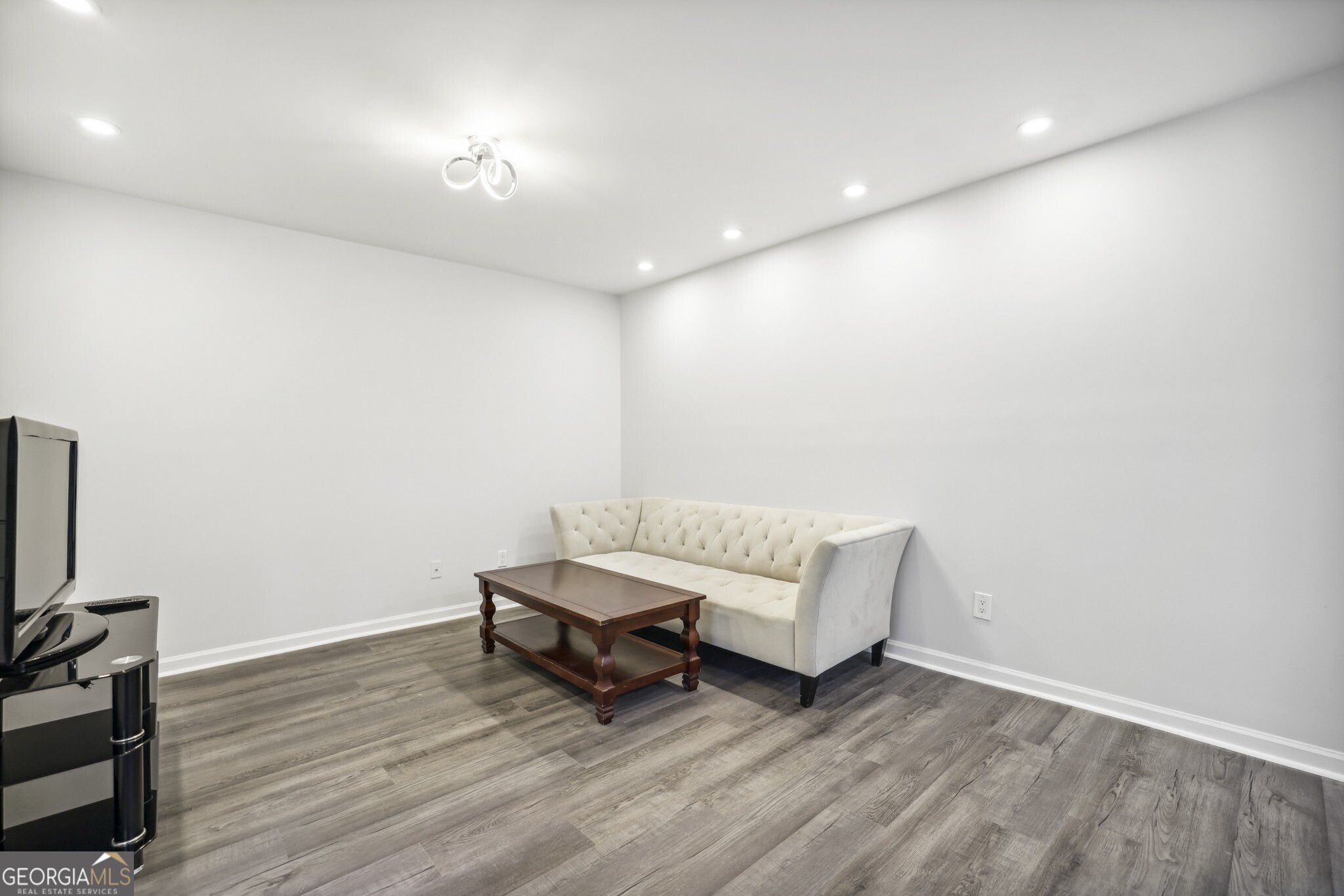 Berkshire Manor - Residential Lease