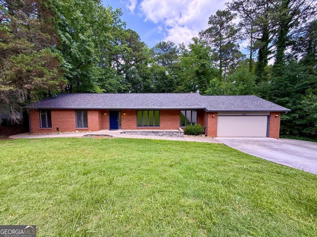 Photo of 2200 Carey Place, Marietta, GA 30066 (MLS # 10780637)