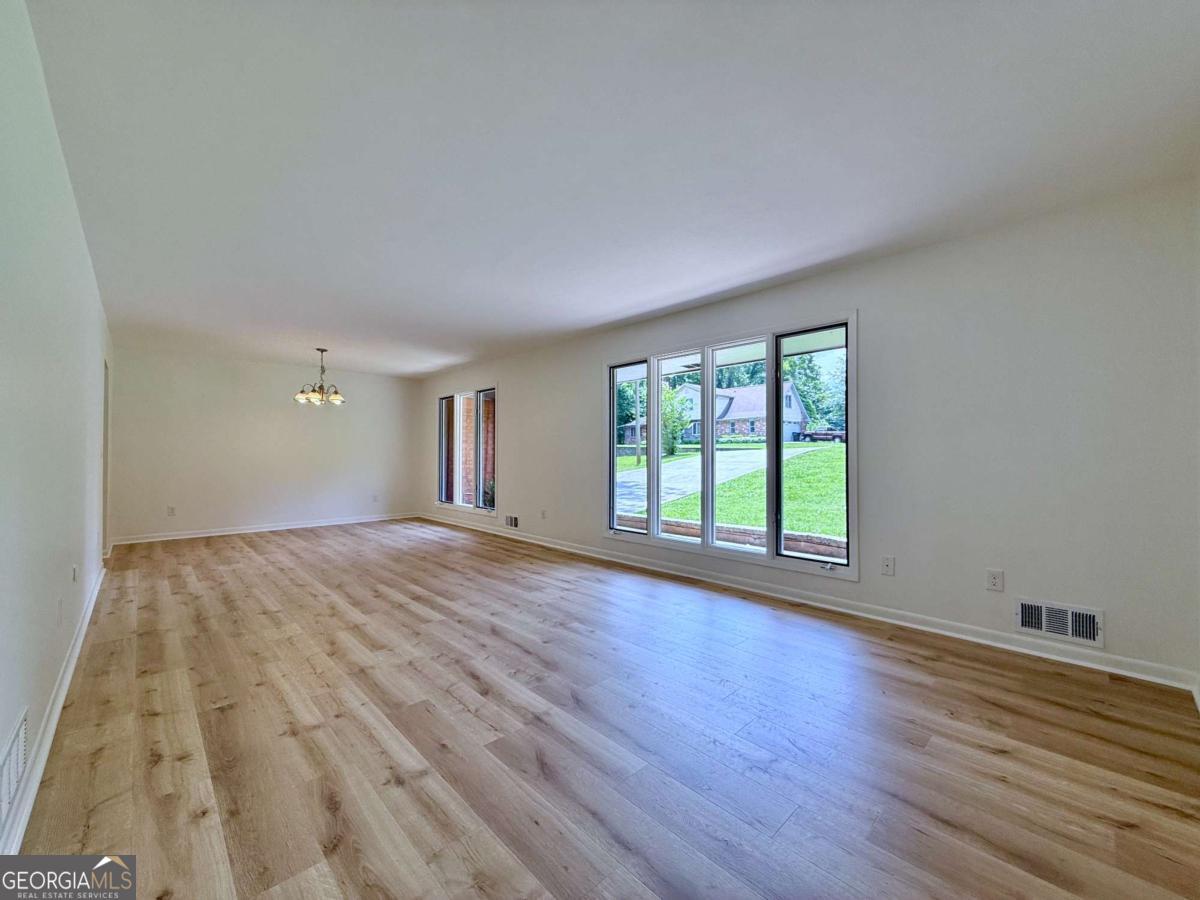 2200 Carey PL