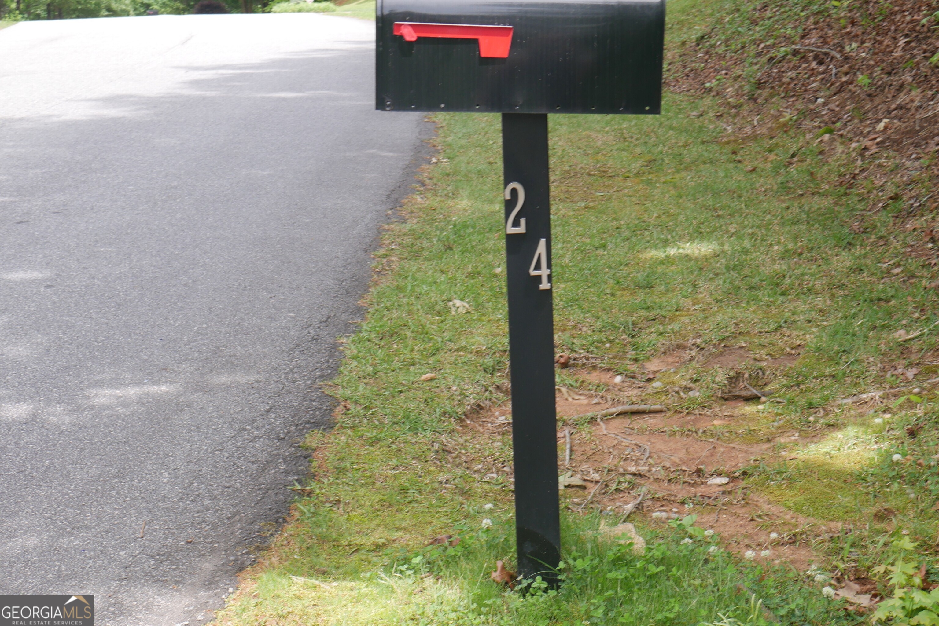 24 Lake Laurel DR