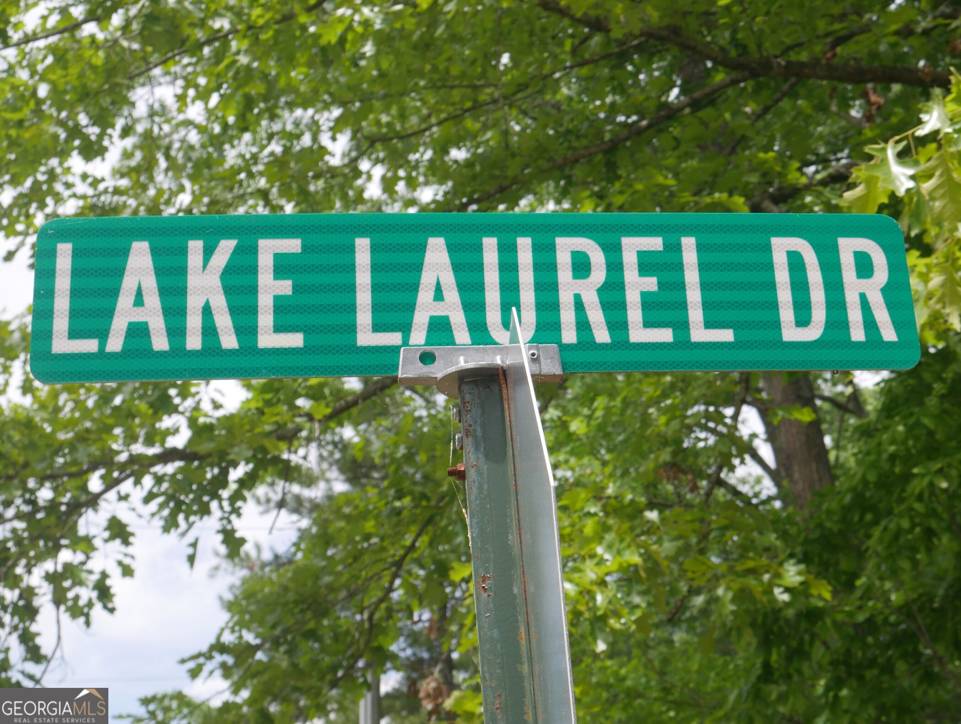 24 Lake Laurel DR