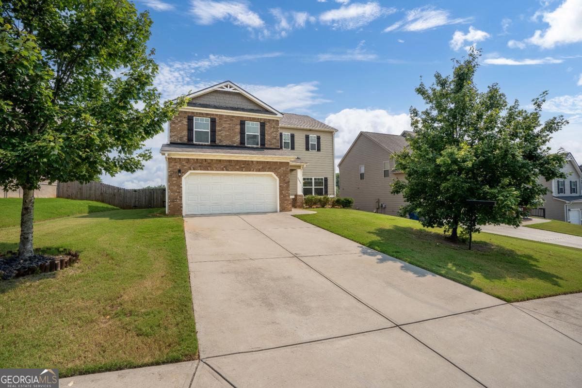 2052 Massey LN