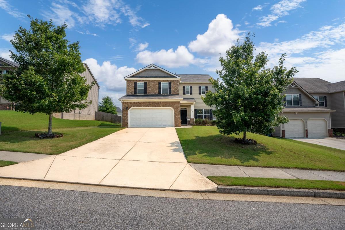 2052 Massey LN
