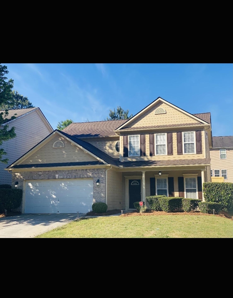 Welcome home to to bright and cheerful 4 Bedroom, 2 and a half bedroom home! This home is conveniently situated with ample shopping and I-20 nearby! Schedule a tour today!