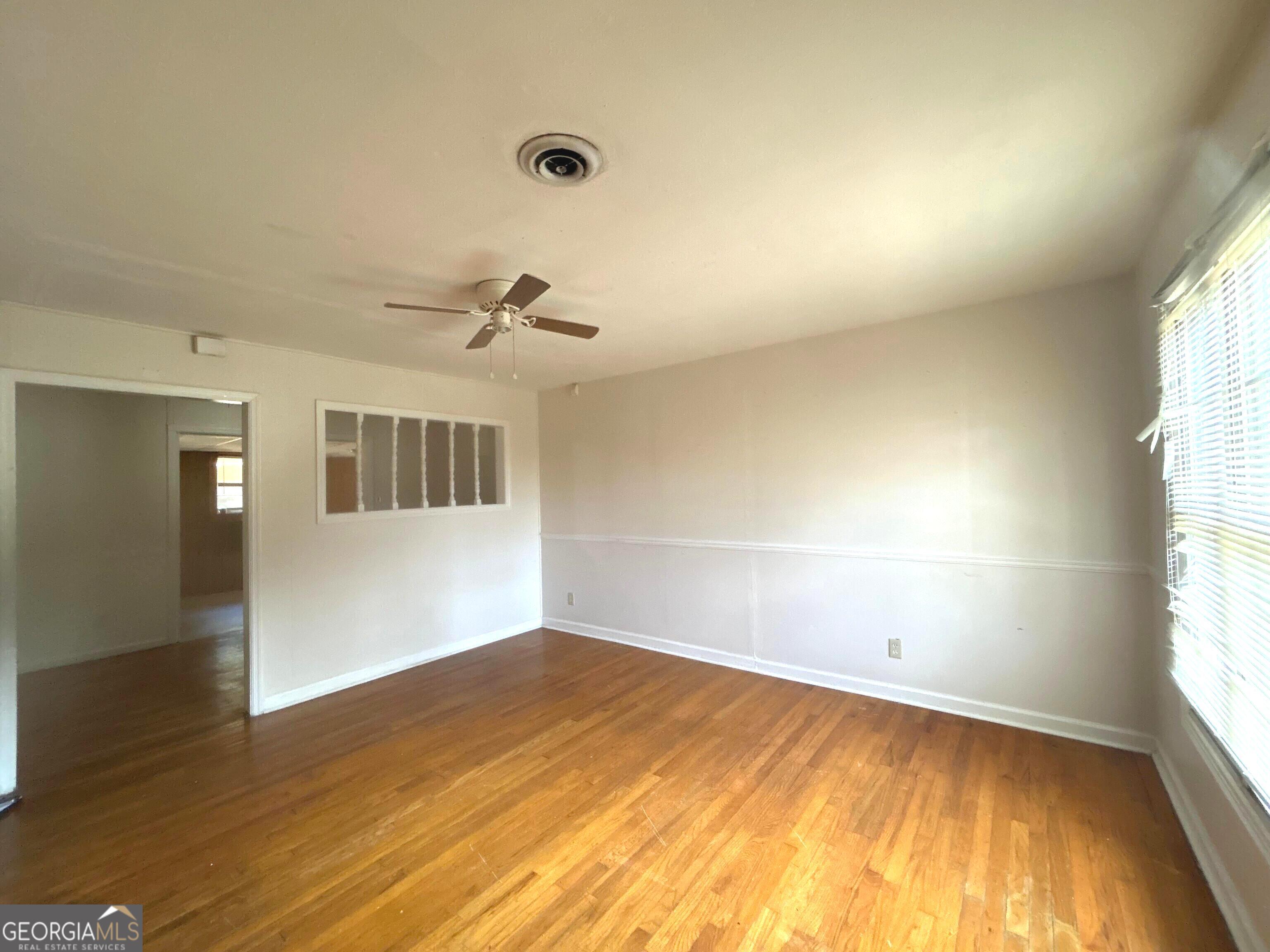 410 Endicott LN