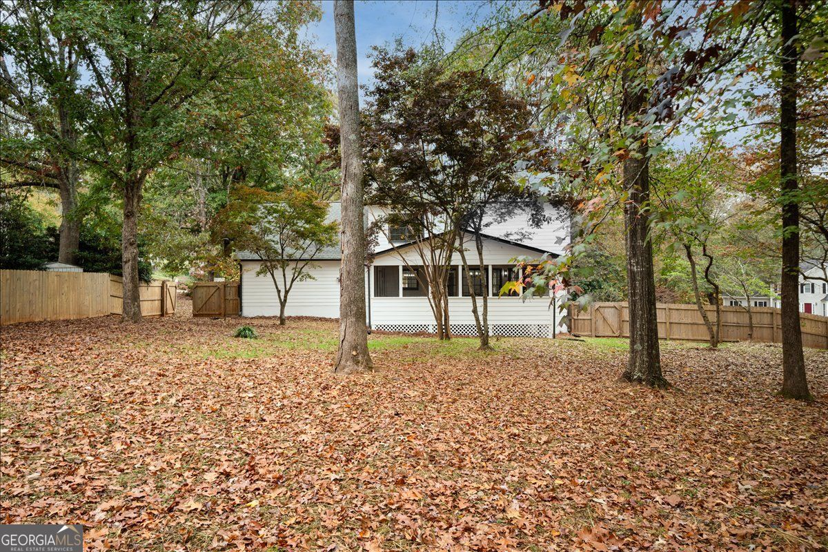 Churchill Manor - Residential