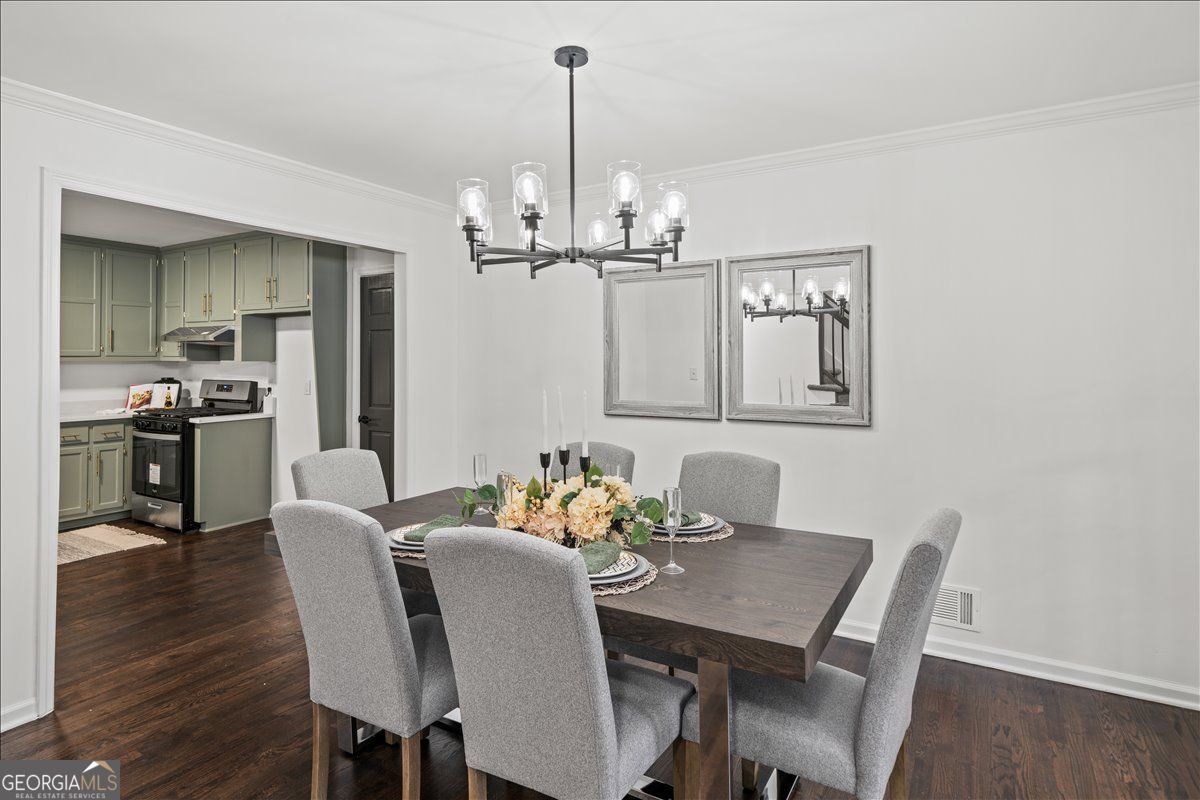 Churchill Manor - Residential