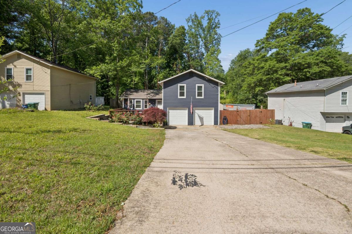2083 Pond RD