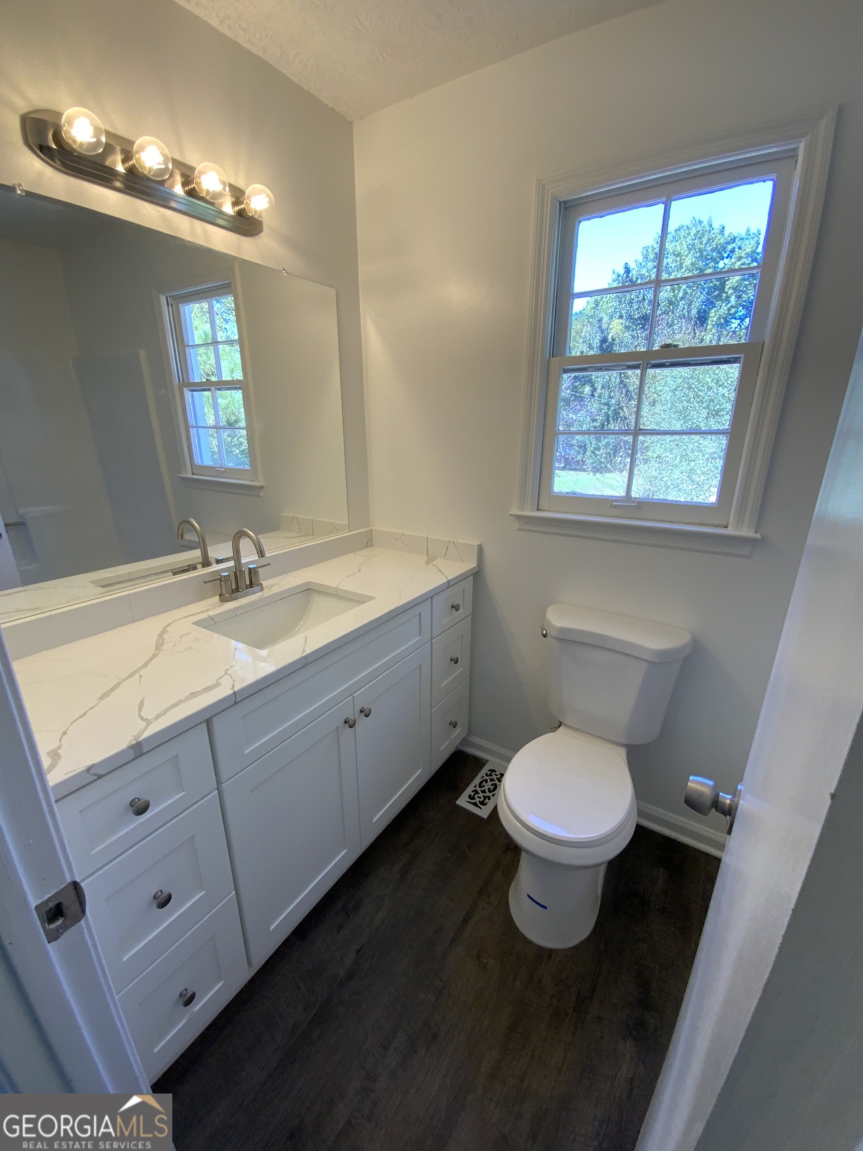 RIDGEWOOD ESTATES 02 - Residential