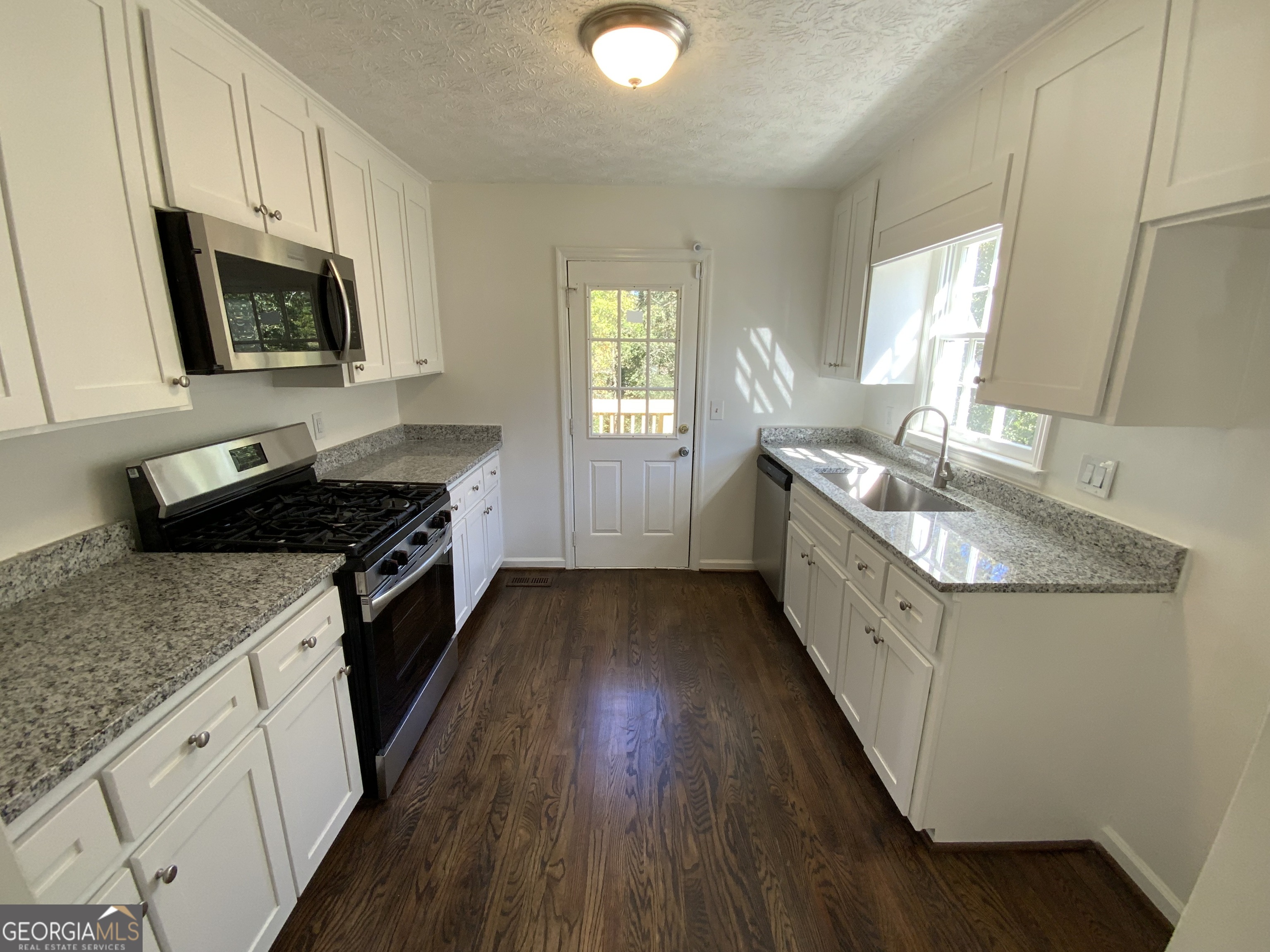 RIDGEWOOD ESTATES 02 - Residential