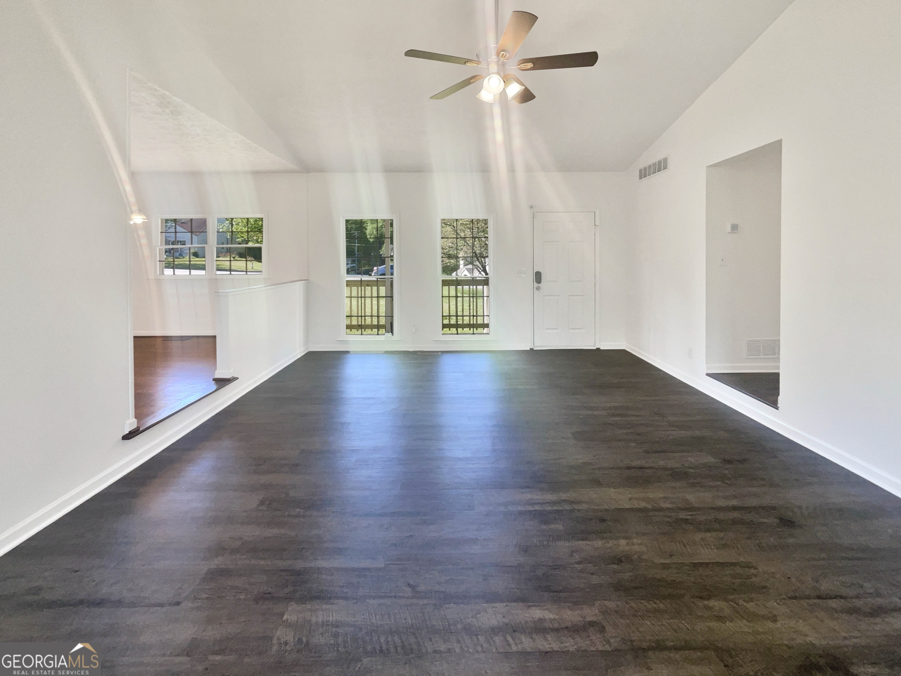 RIDGEWOOD ESTATES 02 - Residential