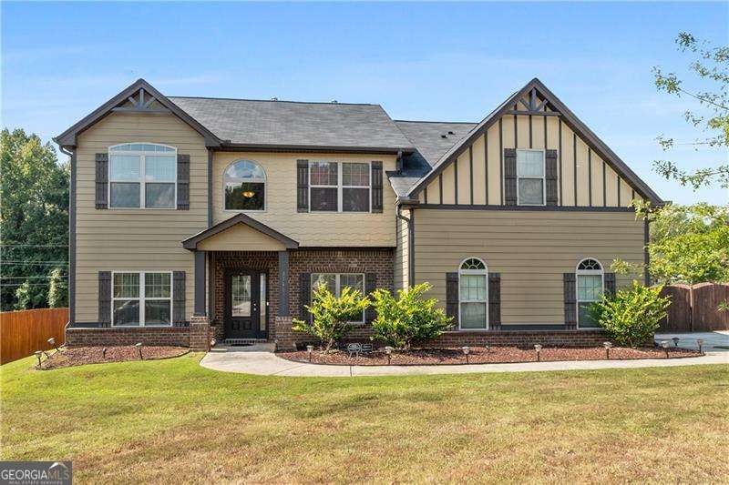 2748 Village Park DR E