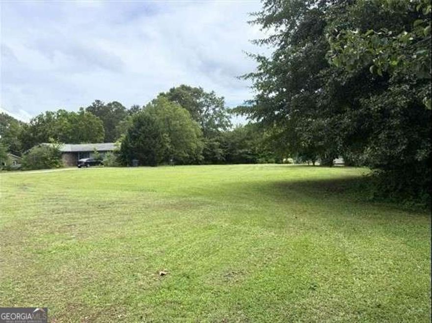Outstanding Opportunity to build in the heart of EAST COBB. This .7 Acre lot meets Cobb County's preliminary set back requirements, on public sewer, this is a part of an assemblage of three potential buildable lots. Please see the corresponding listing (7597830) 2170 Beaver Shop Rd. New construction sells for 900k+ in this area.