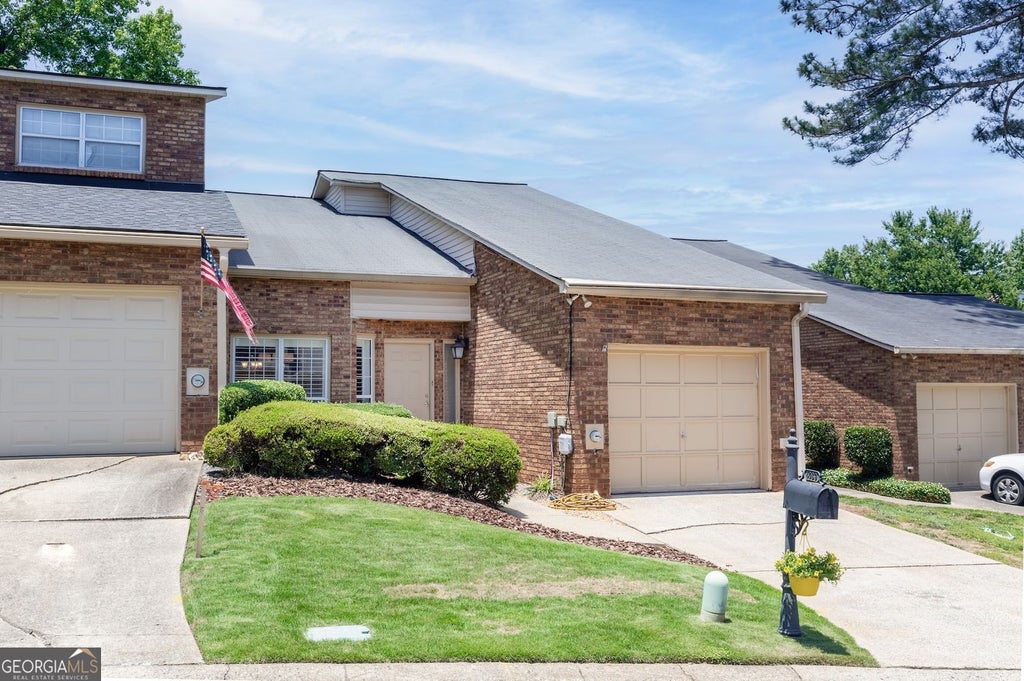 Photo of 4039 Fawn Run RUN #A, marietta, GA 30068 (MLS # 10779216)