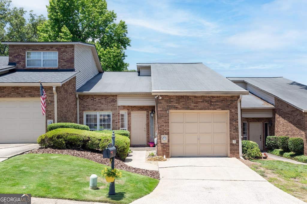 Photo of 4039 Fawn Run RUN #A, marietta, GA 30068 (MLS # 10779216)