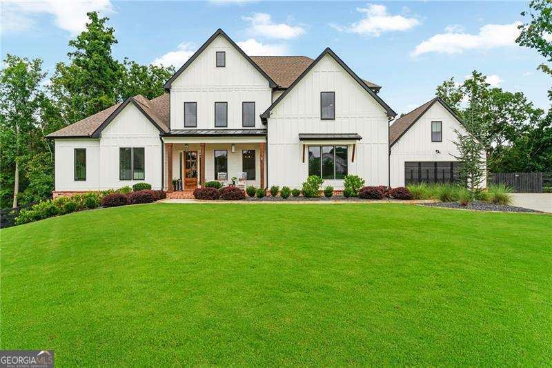 128 Creekview LN