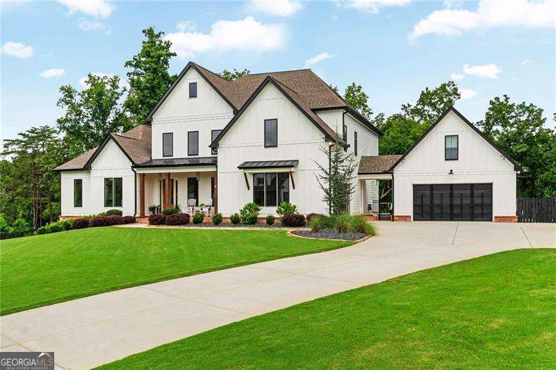 128 Creekview LN