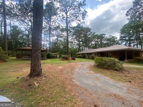 A home in Cochran