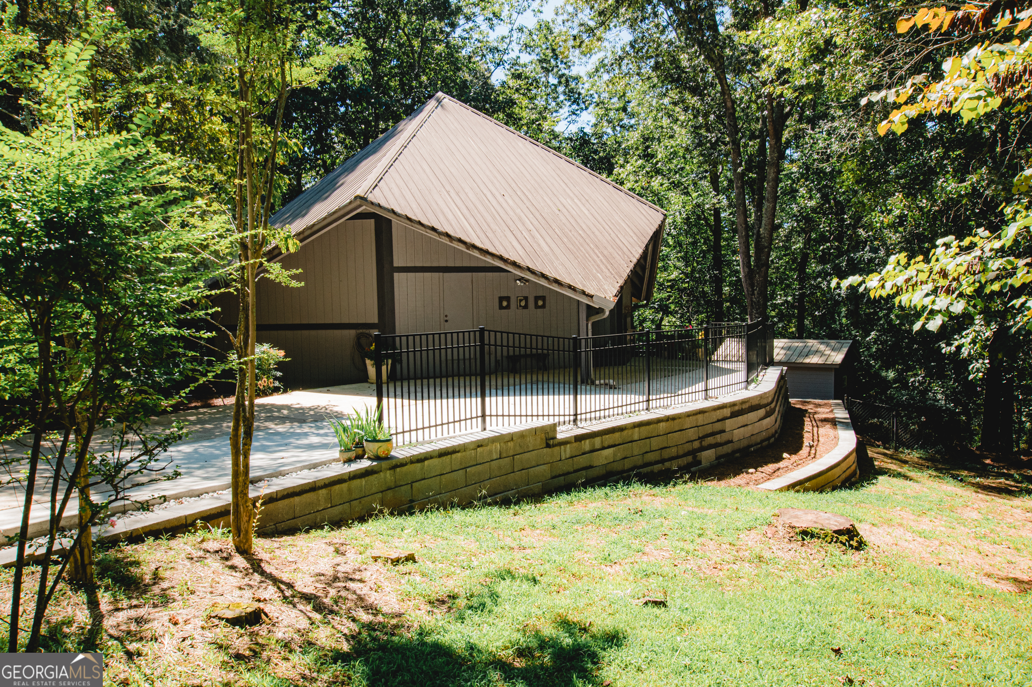 3203 Timbers RD