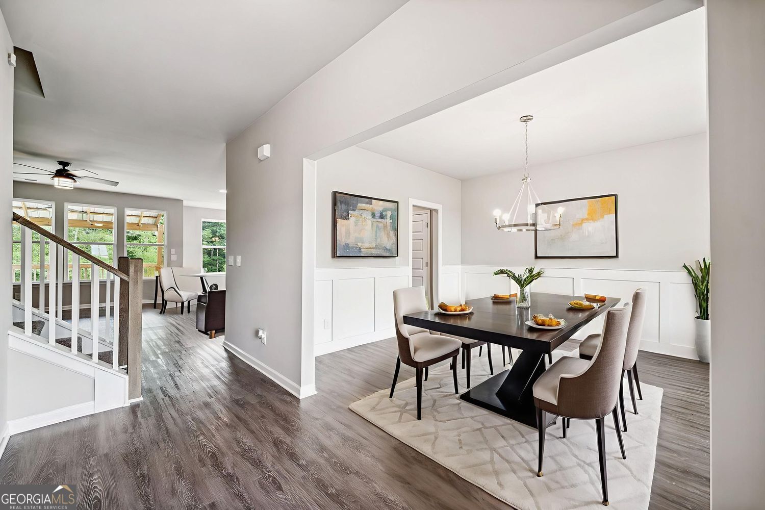 433 Crystal WAY
