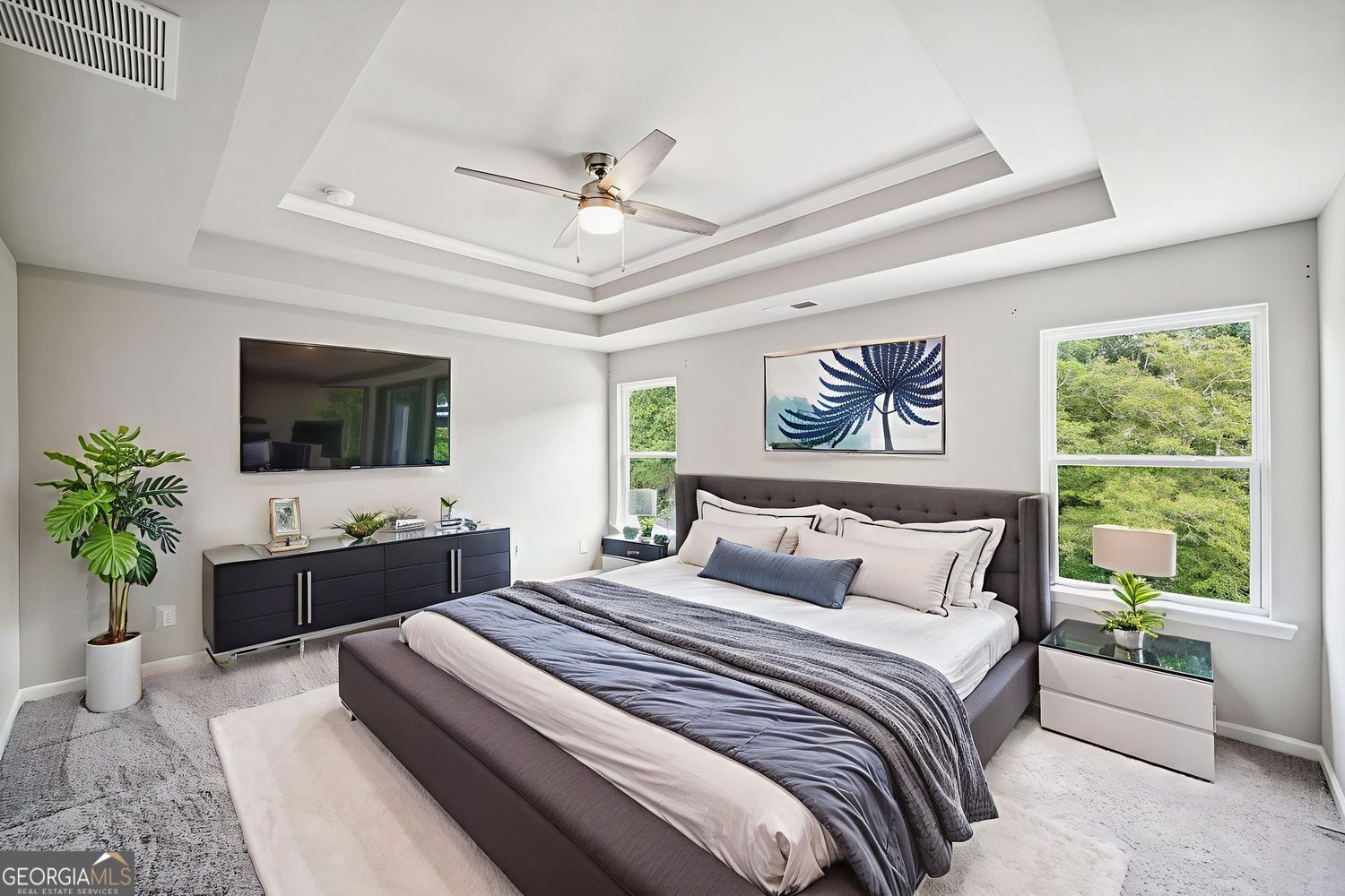 433 Crystal WAY