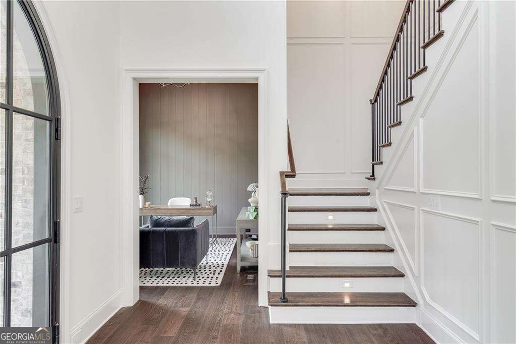 228 Thomas Circle