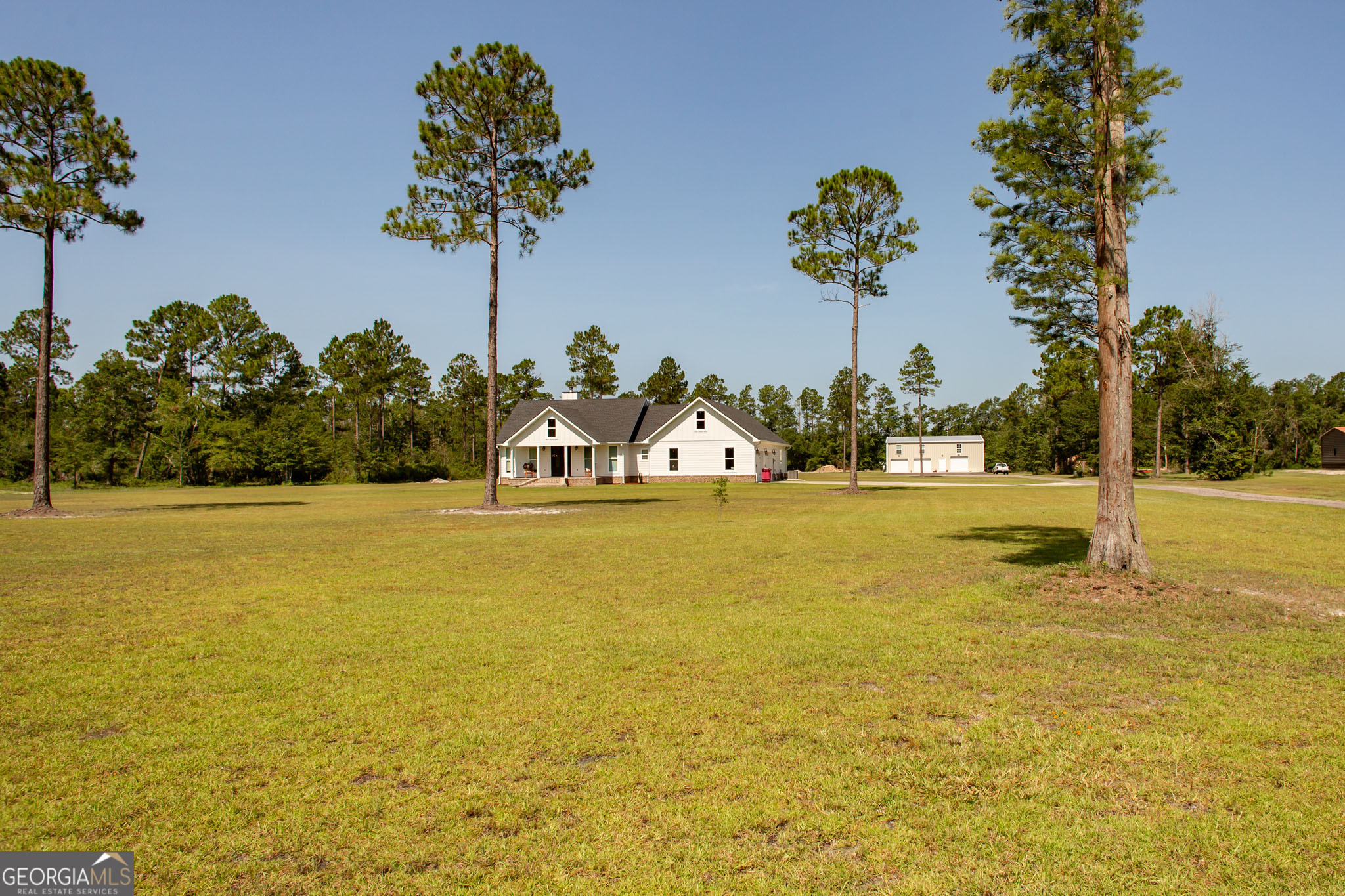 4399 Meadow Wood RD