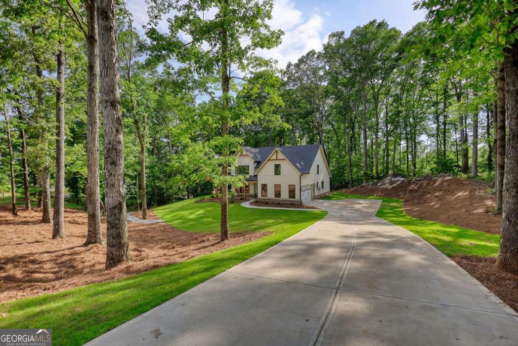 Photo of 460 Ridge Point Drive, Monticello, GA 31064 (MLS # 10659211)