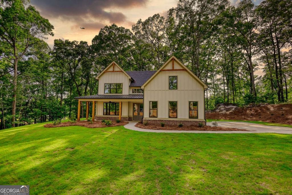 Photo of 460 Ridge Point Drive, Monticello, GA 31064 (MLS # 10659211)