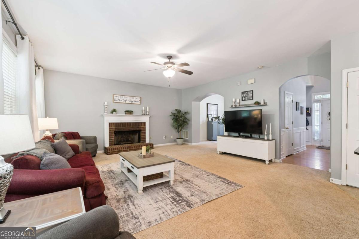 4840 Luke DR
