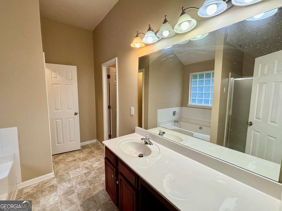 Riverbrooke - Residential Lease