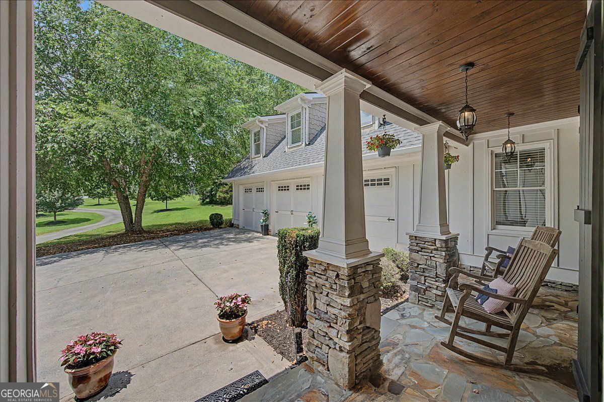 1334 Euharlee DR
