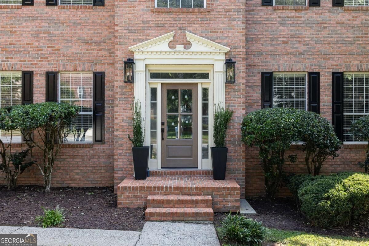 245 Greenmont CIR