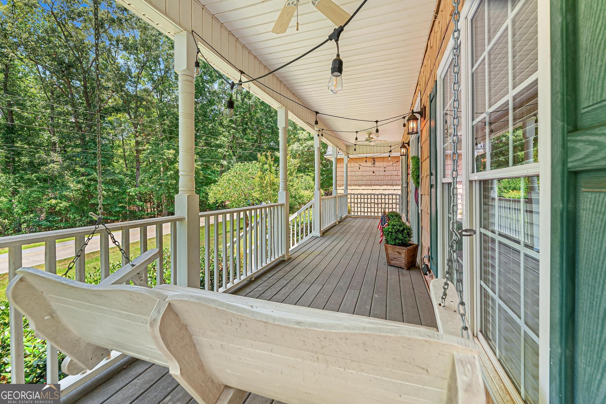 621 Chickasaw DR