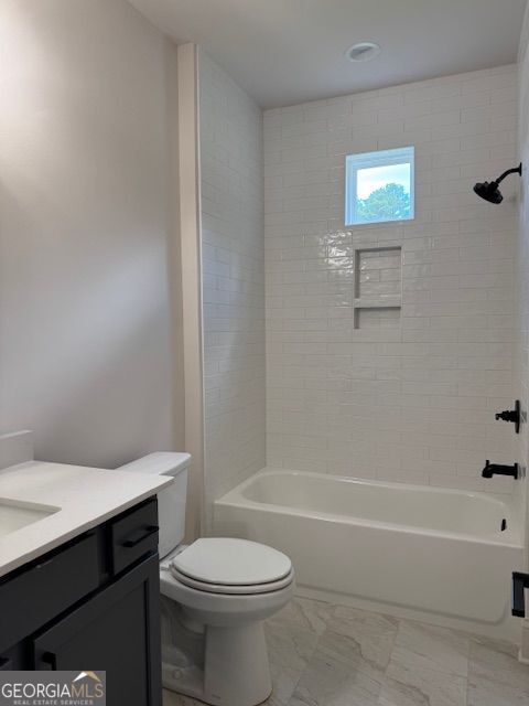 Fayetteville, Georgia 30215, United States, 4 Bedrooms Bedrooms, ,5 BathroomsBathrooms,Residential,Active,91048