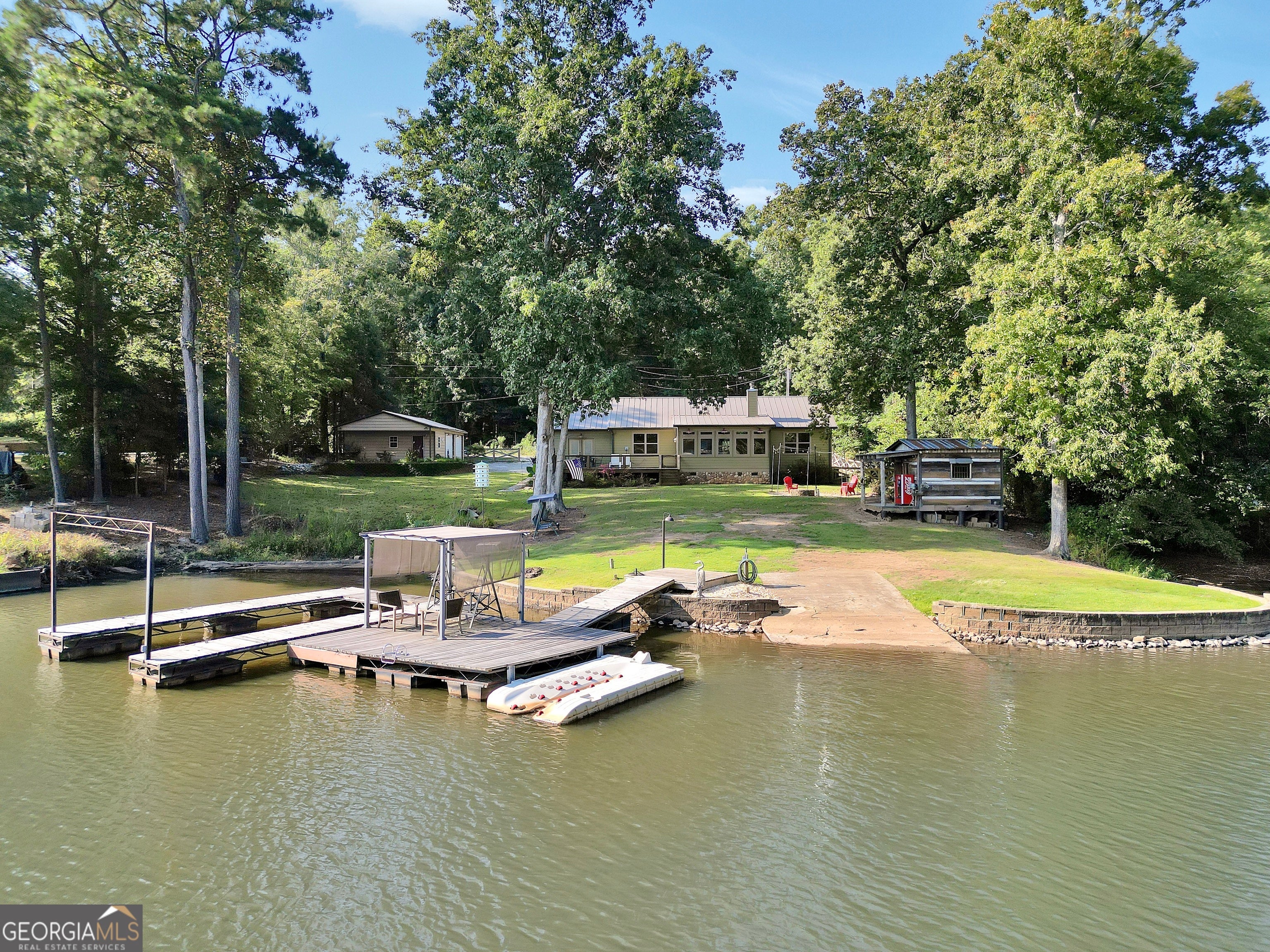 184 Bradley RD