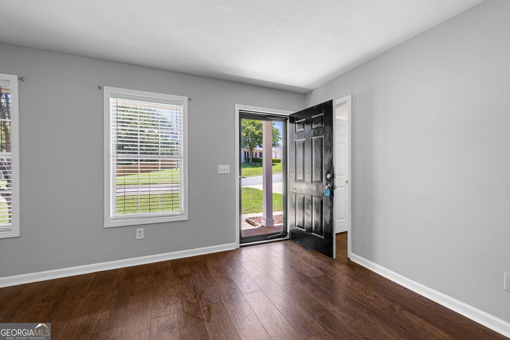 Photo of 113 Calico Loop, Grantville, GA 30220 (MLS # 10766058)