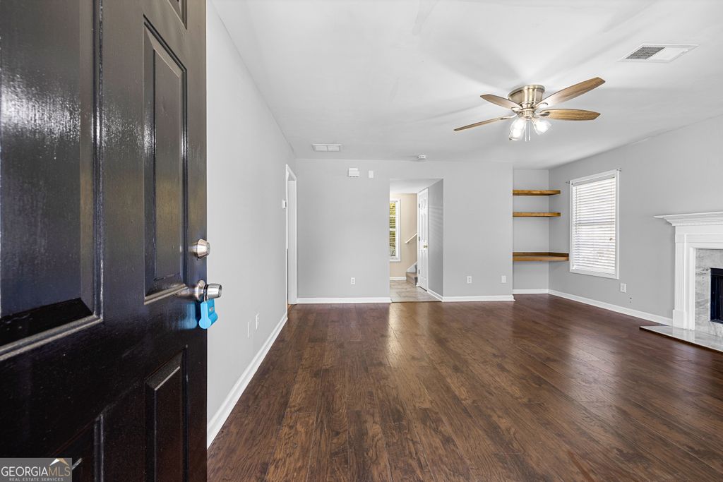 Photo of 113 Calico Loop, Grantville, GA 30220 (MLS # 10766058)