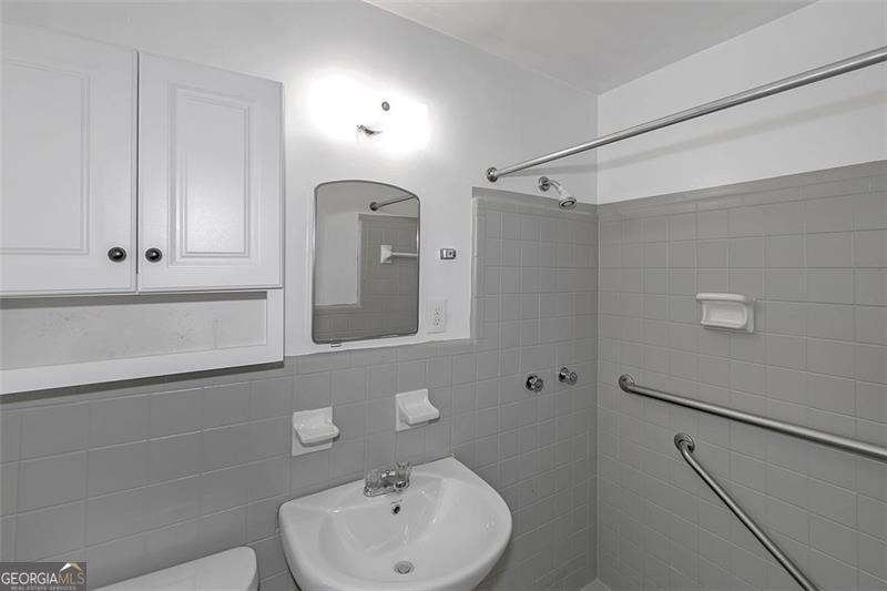 Kinridge Acres - Residential Lease