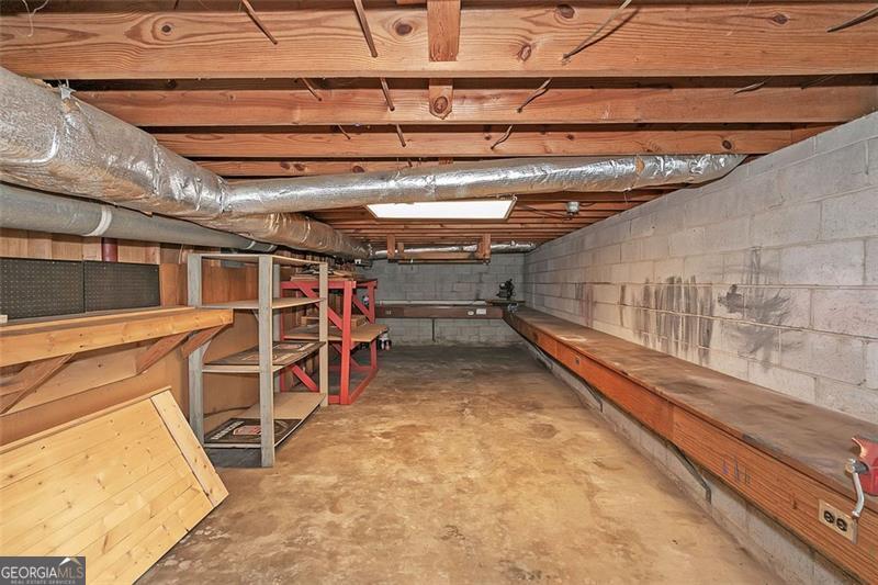 Kinridge Acres - Residential Lease