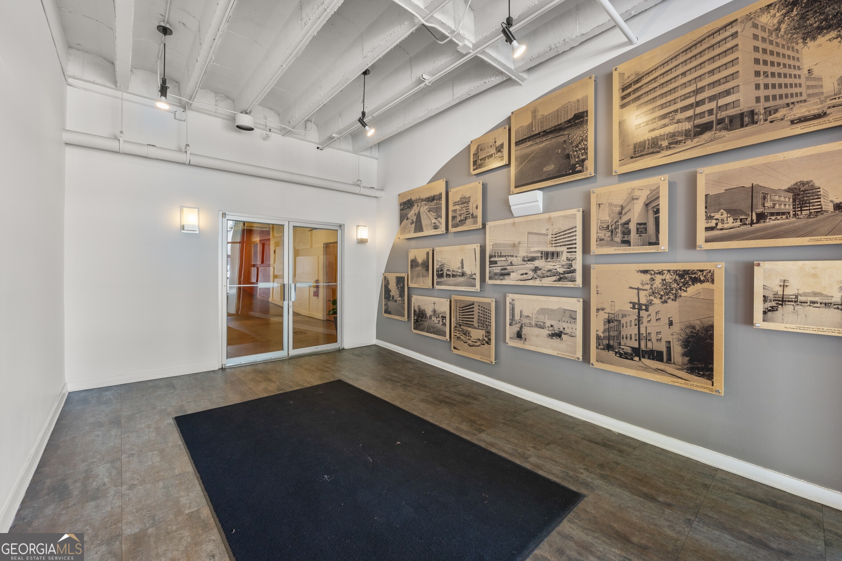 PEACHTREE LOFTS - Residential