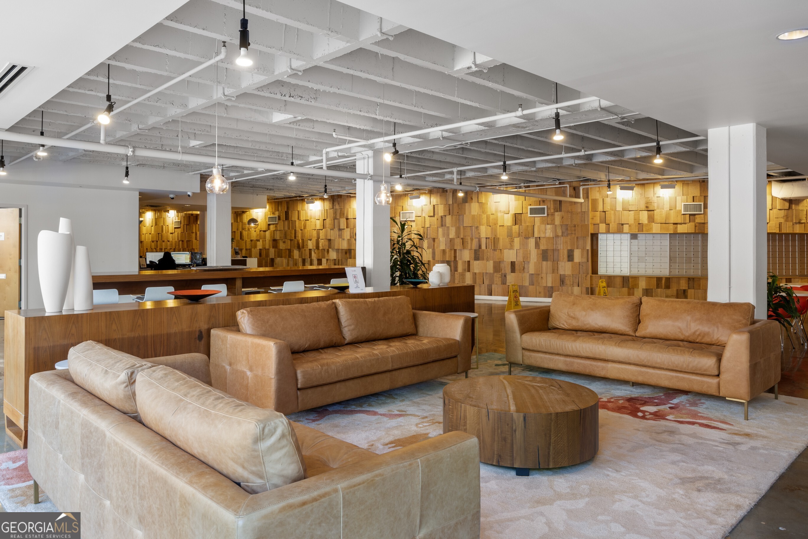 PEACHTREE LOFTS - Residential