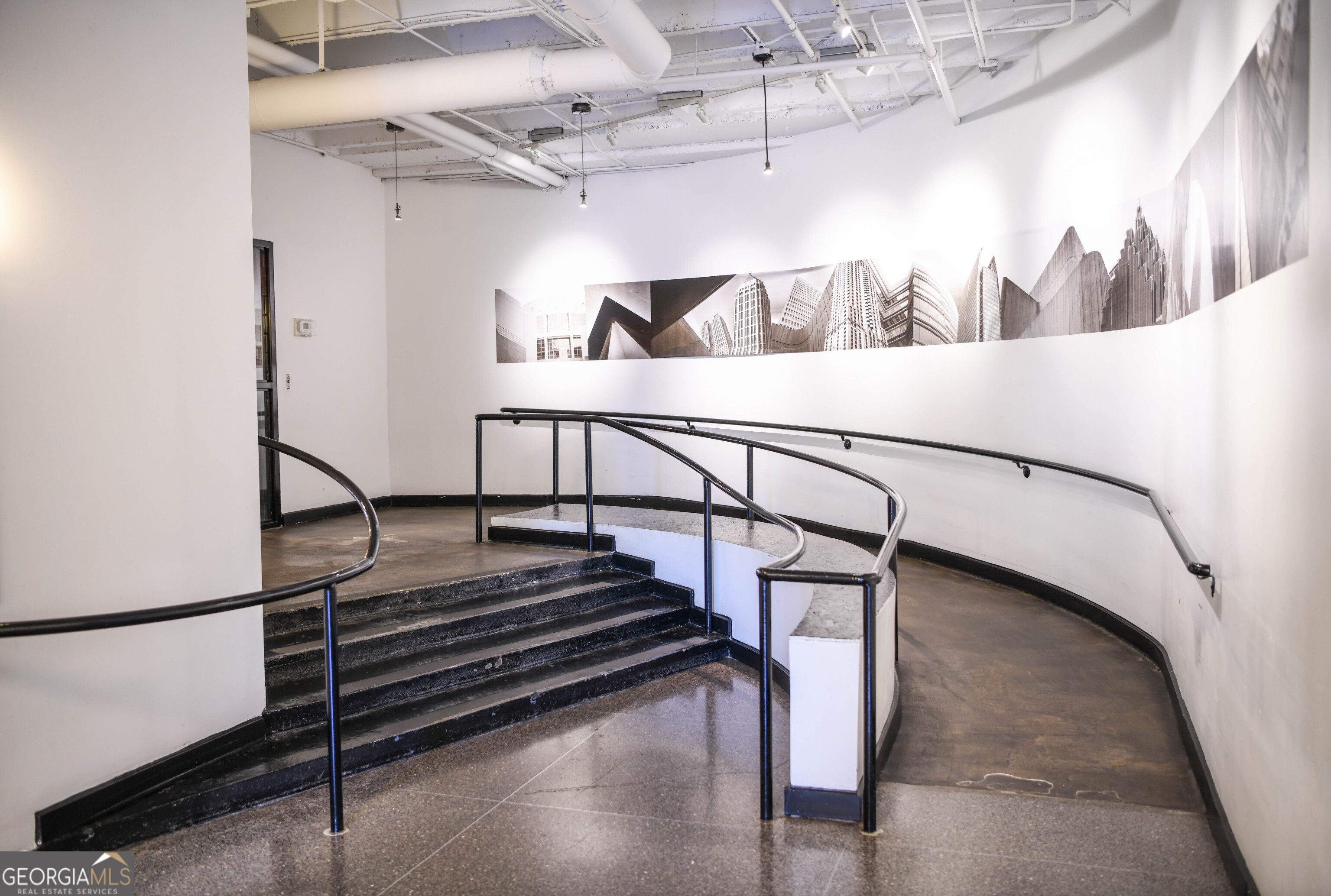 PEACHTREE LOFTS - Residential