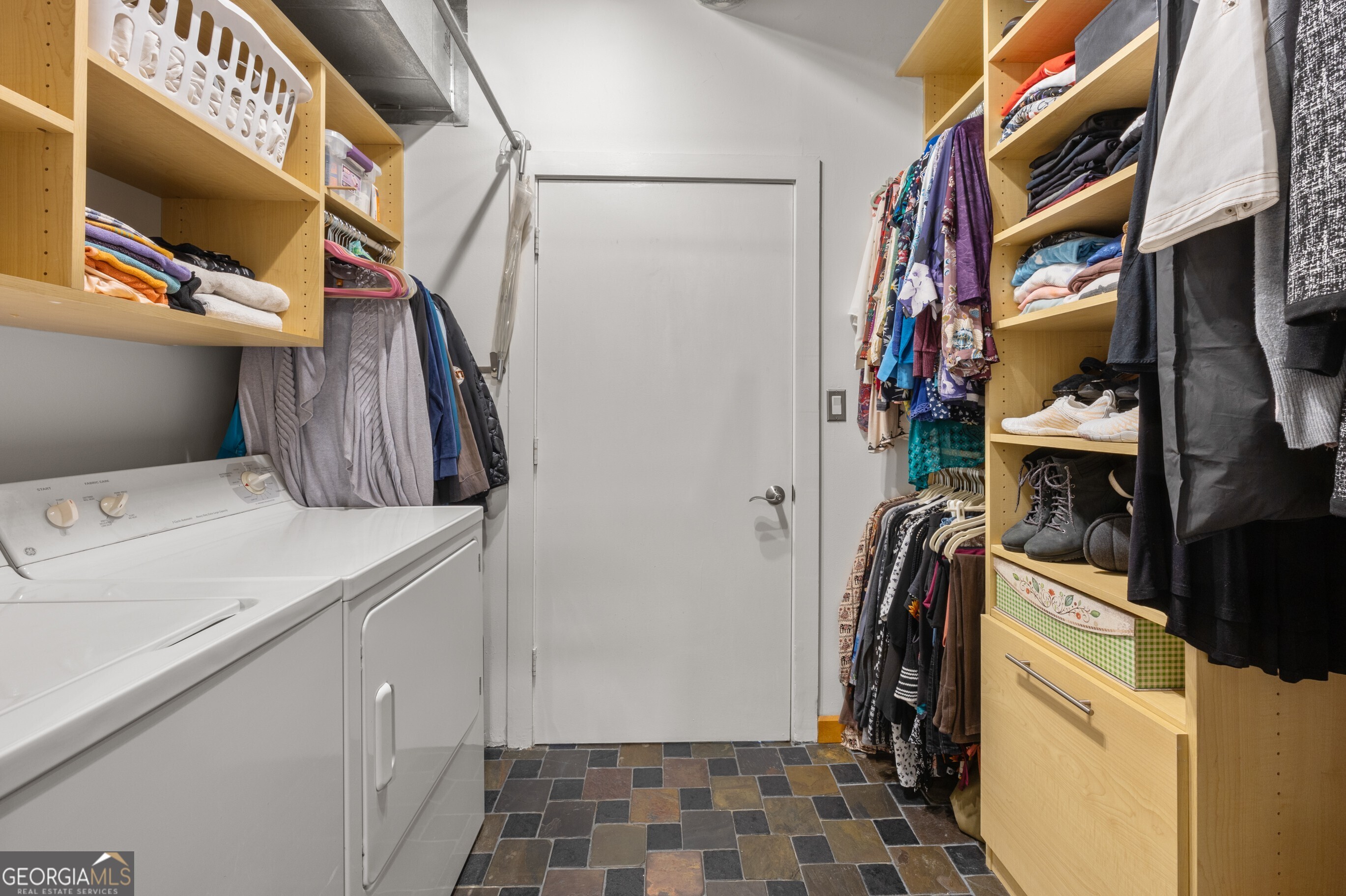 PEACHTREE LOFTS - Residential